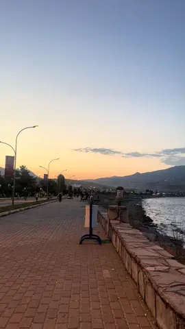 #desteklerinizibekliyorum😊🙏 #kesfetbeniöneçıkart #beyenin_yorum_yapın_kayd_etmeyi_unutmayın #tatvansahili #kurtcemuzikler❤️🌷 