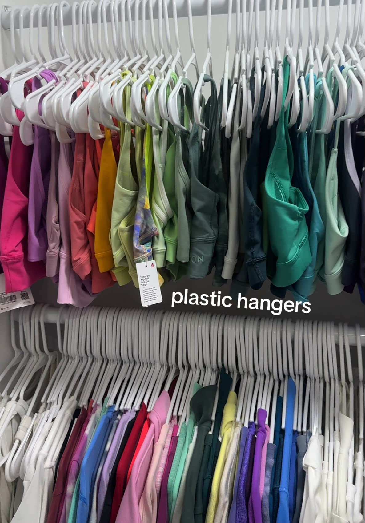 Anyone else not able to use different colored hangers in their closet orrrr am I just crazy?!? The rest of my clothes have the black velvet hangers 😅😂 #plastichangers #hangers #utopia #closet #tiktokshopcreatorpicks 