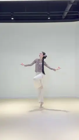 跟着美美的程潇一起舞起来～ #抖音美好奇妙夜 #抖音潮流舞蹈大赛 #二十四节气舞蹈挑战