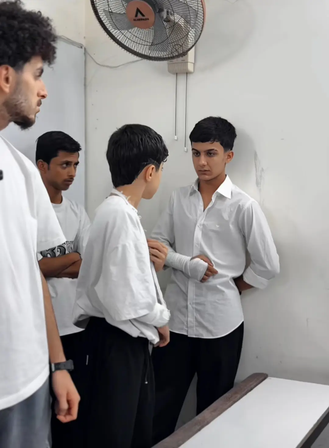 حطو الموبايل بجنطة سامر وبلو 😄