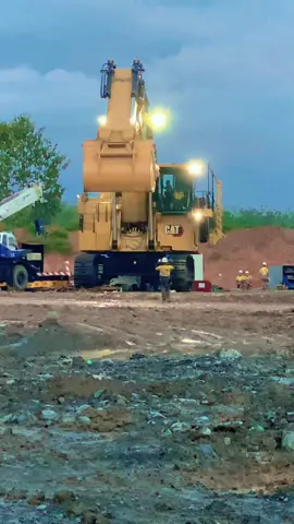 Siap menggoyang JB Tanjung Berjaya 🔥#fypシ゚viral🖤tiktok☆♡🦋#trendingvideo#tambangbatubarakalimantan#hiburan_tiktok_beranda_fyp#jhonlinbaratama