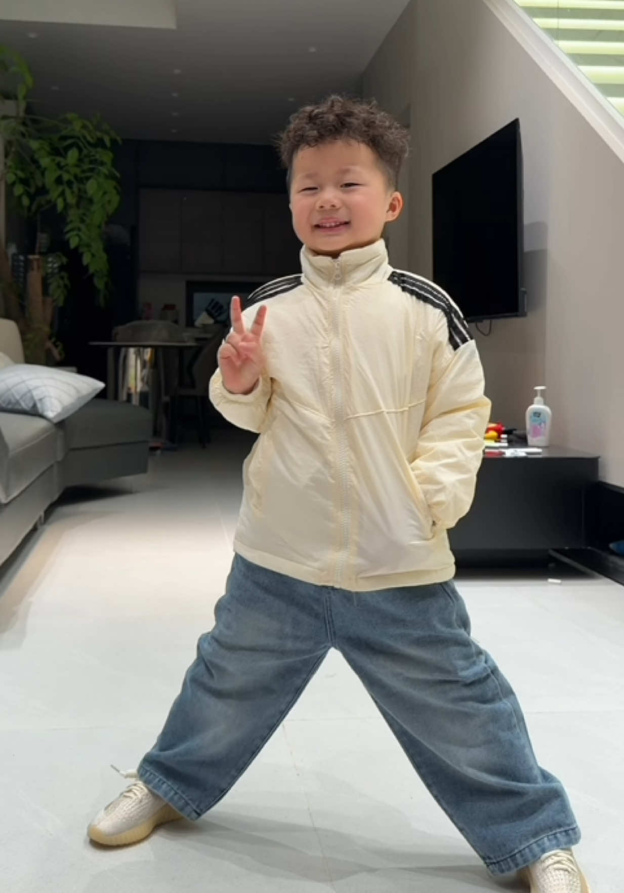 Quá rẻ quá đẹp #tocuaxiu #mebexiuxiu #aophaochobe #reviewquanaotreem 