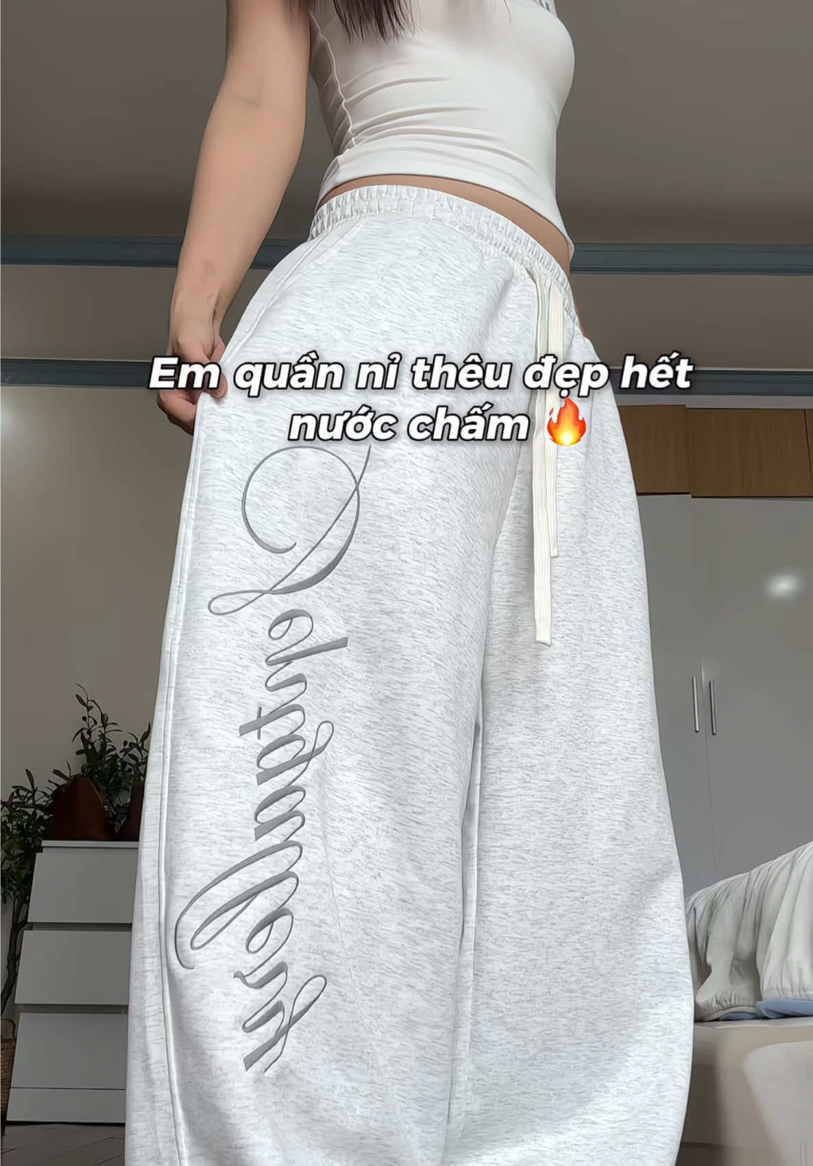 Tìm được em quần nỉ 2 da thêu chữ đẹp hết nước chấm🫢🔥 #quanongrong #quanni #newseven #quần #phoido 