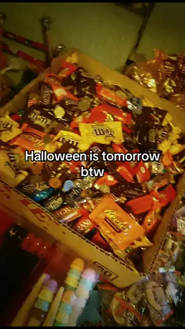 #Halloween2025#Halloween#fyp #blowthisupforme #halloweenistomorrow 