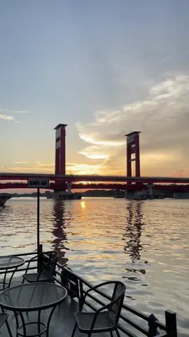 Palembang di kala itu ~~ #kopiadulu #kopiterapung #ampera #kopiadterapung #palembang 