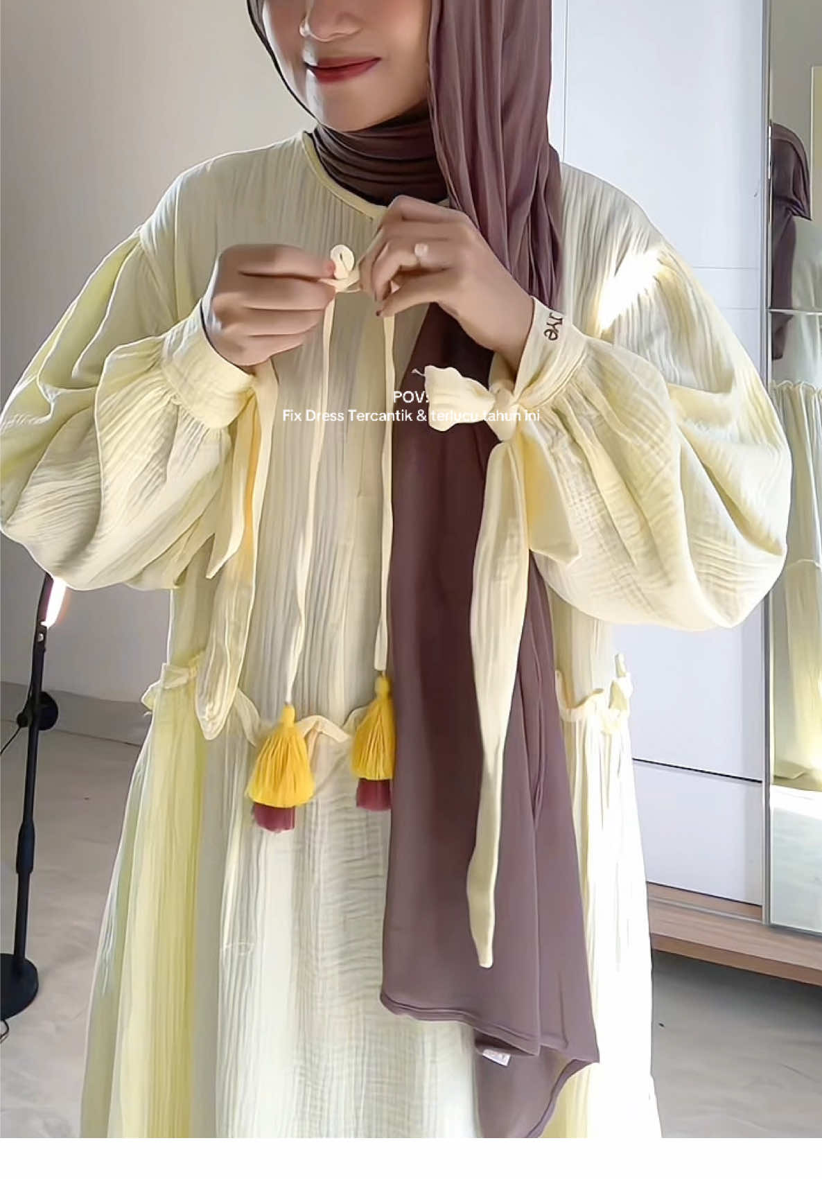 Baru kaliii niiiii nemuiiiinn dresss selucu & secantikkkk iniiiu 😍 Apalagiii bahannyaaaaa jvvaraaaaaa … Ademmmm .. nyamannnnn dan lembut 🤏🏻 Pilihan warna & size nyaaa lengkappp ‼️ Busui & wudu friendly… #dress #dresscantik #dresslucu 