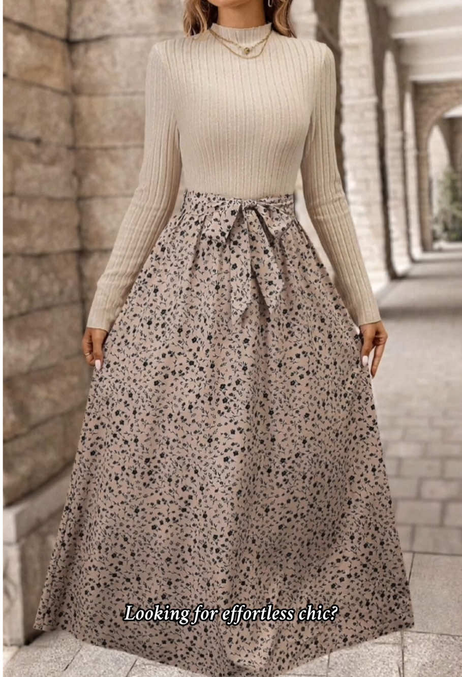Whether for a date or saily wear this dress shows off your elegance!#OOTD #flowerdress #dailyfashion #elegantoutfit #effortlesslook 
