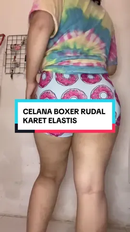 Celana pendek rudal 