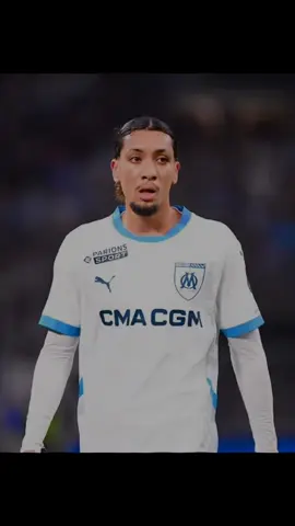 Bilal Nadir s'effondre juste après son entrée en jeu dans le match Om-Angers.  Bon rétablissement.  #nadir #om #l1 #foot #fyp 