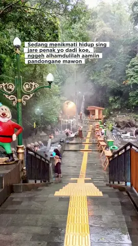 after hujan  pas banget buat berendem air panas pancuran 13 ...  #guci #pemulatiktok #tegal #ti̇ktok #wisatagucitegal  #wisataindonesia  #wisataairpanasguci  #pancuran13  #jawatengah  #wisataviral  #CapCut  #bumijawa #tegalhits 