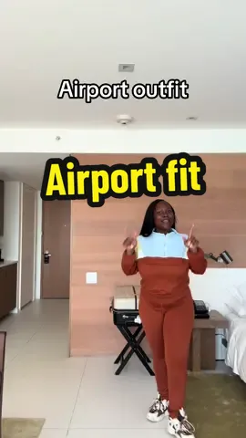 This is such a cute and comfy airport fit 