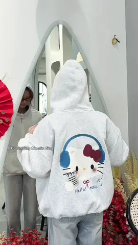 Ấm lun#cafeitsua #aokhoacnu #aohodie #hodiezip #aokhoachellokitty 
