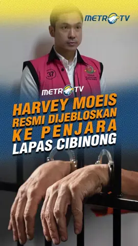 Kejagung telah mengeksekusi Harvey Moeis ke penjara Lapas Cibinong sejak bulan Juli 2025. Harvey Moeis telah divonis 20 tahun penjara. #tiktokmetrotv #beritaviral #tiktokberita #metrotv #viral #fyp #kejagung #lapas #cibinong #harveymoeis #korupsi