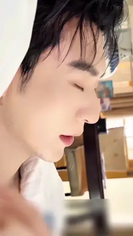 Mbk itu tangan, kalo capek boleh gantian ya😫🙈🙈😭 #chensi #chensi沉思 #沉思chensi #aktorchina #doyin 