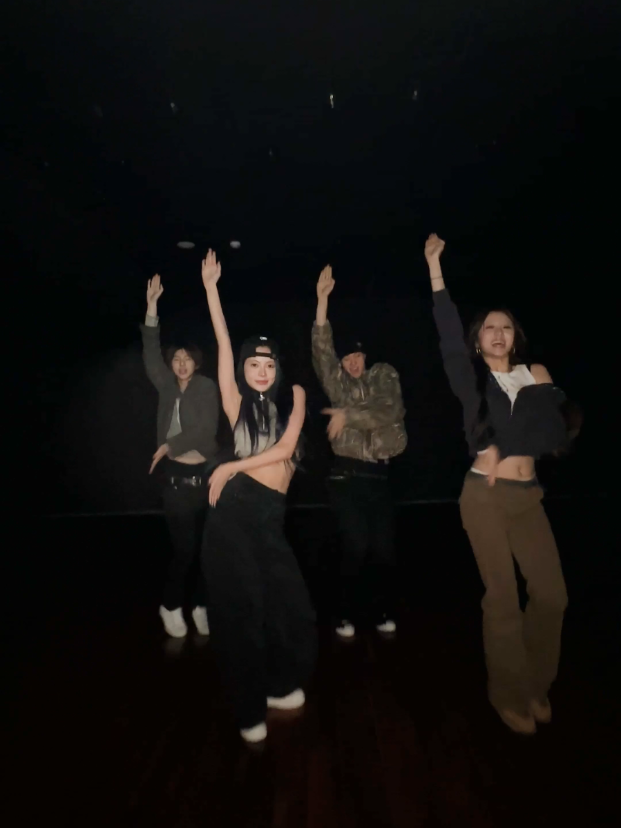 Eat it up w/ #CORTIS #MARTIN #JUHOON👍🍝  #HUHYUNJIN #HONGEUNCHAE @cortis_bighit 