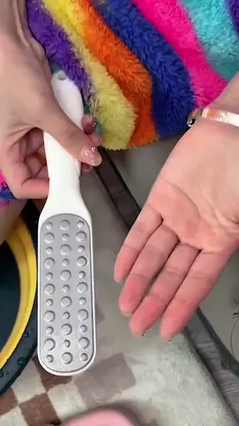 Cây chà gót chân 2 mặt Living C. Dụng cụ chà gót chân đá bọt cao cấp làm nail. #Caychagotchan #LivingC #Dungcuchagotchan #chagotchan #Tienichgiare 