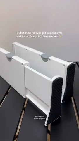 Say goodbye sa magulong drawer! This adjustable divider keeps your clothes neat, tidy, and aesthetic 🧺✨ #cabinetorganizer #partition #divider #drawerorganizer #drawerorganization 