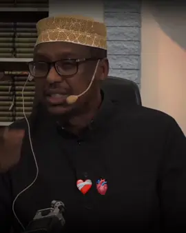 wllka muslimka ah garabka ku qabo Shanta Saladod🫀#sheekhmustafe #salah #allah #wacdi_iyo_waano #foryoupage 