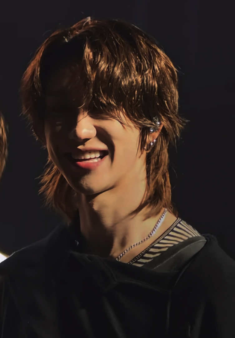 HANDSOME AS HELL 🫠 #the8 #minghao #seventeen 