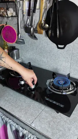 Double burner tempered glass gas stove #doubleburner #gasstove #doubleburnergasstove #glassburner #tixx 