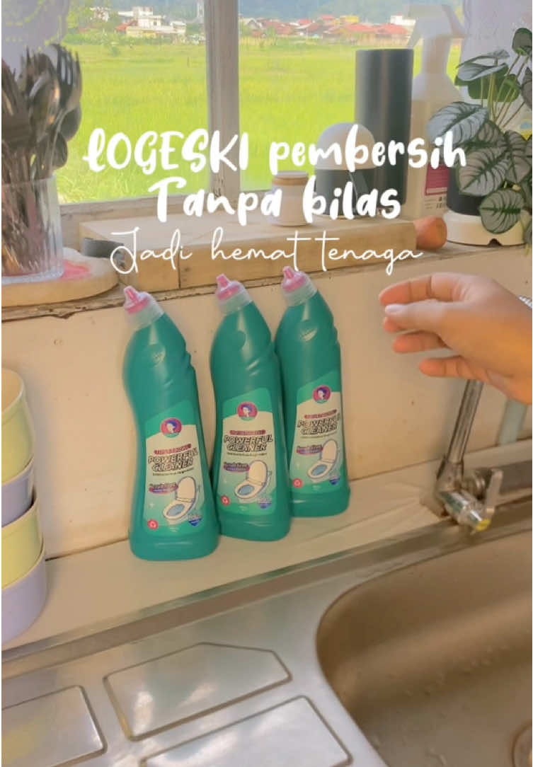Akhirnya nemu juga cairan pembersih toilet tanpa bilas , jadi kerjaan aku tambah gampangan dan praktis ✨ #logeski #logeskiclean #logeskipembersihtoilet #logeskipowerfulcleaner #logeskipembersihtanpasikat 