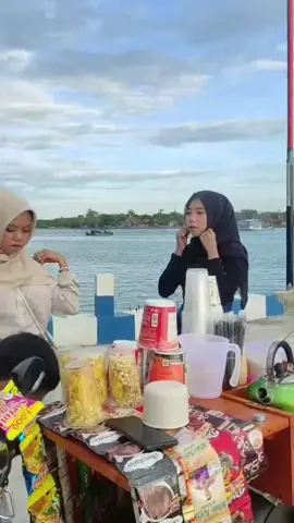 senyum nya loh🥰#viral #bakolkopi #monggkopi #fyppppppppppppppppppppppp #madurapride🔥 