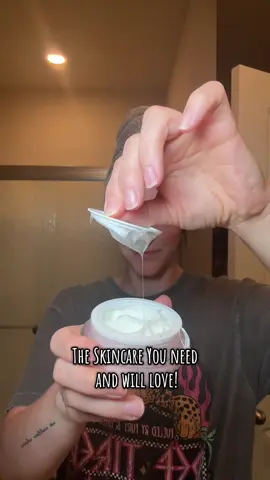 This eye cream and neck cream duo are soo good! They left me skin feeling so hydrated 🤌🏻 #ycz #neckcream #eyecream #hydratedskin #neckfirmingcream #wrinklecare #wrinkleprevention #skincare #skincareroutine #cream #moisturizer 