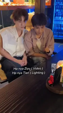 Perpaduan apa ini ,segala hp juga harus saling melengkapi ...#ziyu #梓渝 #tianxuning #田栩宁 #REVENGEDLOVE 