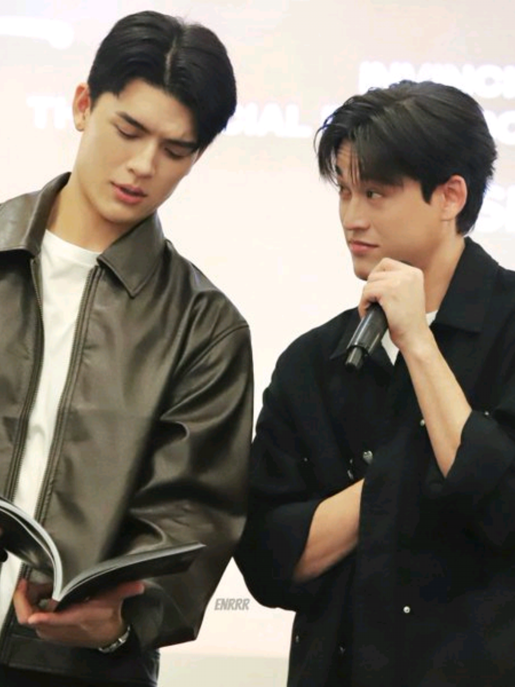 KALAU ADA YG GAK YAKIN MEREKA UDAH PCRN SINI PINJEM KEYAKINAN GUA 😭🙏🏻 / canda gurl don't baperrr 🩵/ --- Oh my God this does feel like muscle memory and my imagination are through the roof now🫶🏻 🐻🐧💜❤️🏀🎸🫴🫂❤️‍🔥🌏 #JossGawin #JossWayar #GawinCaskey #jrwgcy38 #fyp 