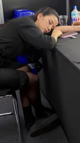 🥺#kimjisoo #jisoo #promomakanharian 