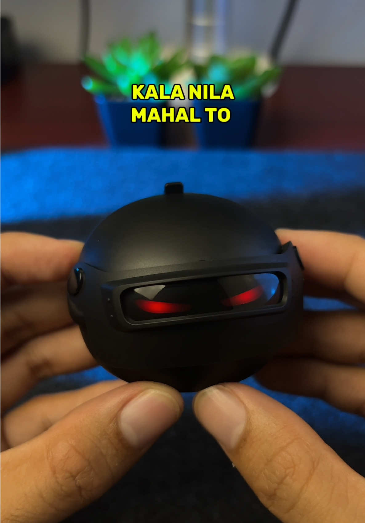 Replying to @Ely J ito yung pinaka maangas na earbuds ngayon 🔥 #buds5pro #gamingearbuds #earbuds #earphones #earphonesbluetooth 