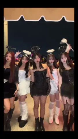 天使と悪魔した🪽💕💕  #ハロウィン #天使と悪魔 #ユニハロ #おすすめ #fyp 