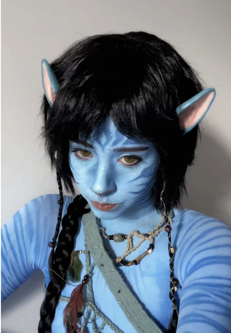 raise your hand if you’ve ever been bullied for cosplaying 👋🏻 lmao! BUT WE DONT GAF!! ENJOY YOUR HOBBY AND DONT BE ASHAMED FOR IT 🩵🩵 #avatarcosplay #navicosplay #kirisully #kiricosplay #avatarthewayofwater 