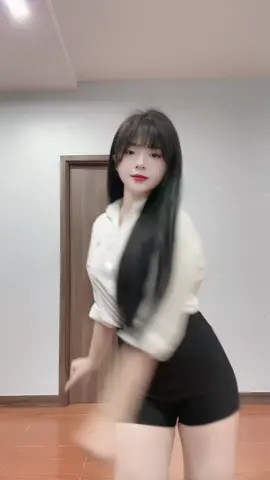 Bài nào hết trend rồi mới quay 🤦🏻‍♀️#thanhtuyen1311 #gaytv  