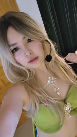 ive always wanted to dress up as britney vma 2001 🤍🐍 #halloween #britney #halloweencostumes 