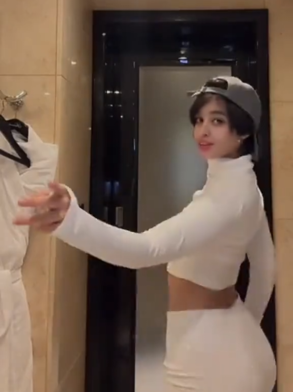 #🇸🇩🇸🇩🇸🇩🇸🇩🇸🇩🇸🇩🇸🇩🇸🇩 #الشعب_الصيني_ماله_حل😂😂 #حنين_الكويتيه #الشعب_الصيني_ماله_حل😂😂 