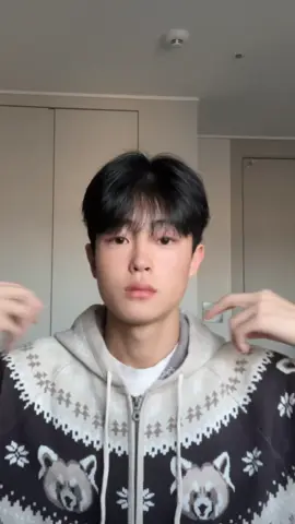 오랜만에 붓기x100로 돌아왔어요 #디미트리블랙 #무신사 #2WAY_에센셜_헤비웨이트_노르딕_가디건