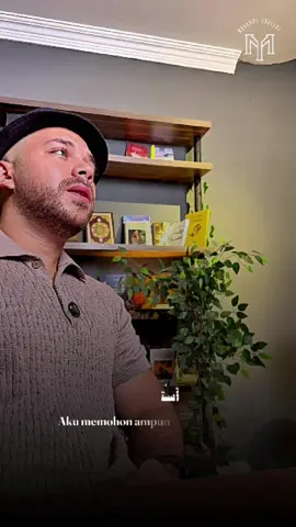 🌿 استغفر الله... يمكن دي اللحظة اللي تمسح ذنب وتفتح باب رحمة. 🤍 Say Astaghfirullah… maybe this moment wipes away a sin and opens a door of mercy.