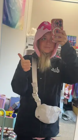 Travel day in the life!! That bus ride was soooo long but finally we hereeee 🕺🏼 #dimlvlog #travelvlog #d1athlete #studentathlete #mississippistate