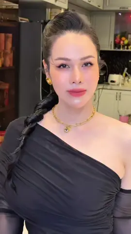 Nơi ta từng qua quán quen ta từng ngồi.❤️ #NhatKimAnh  #LauraParis 