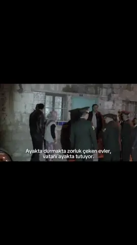 Feda edecek evlatları vardır ama evlerinin boyası yoktur. 