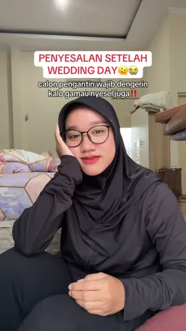 ya namanya jg penyesalan, datengnya belakangan. kalo duluan namanya pendaftaran😌 pengen foto ulang tp duitnya sayang🫠 ada ga ya vendor yg mo sponsorin tempat ala2 wedding, gaun, make up sama hijabnya?? WKWKWK  kata gua mah calon pengantin jangan sampe nyesell🫵🏻 #nikah #wedding #pernikahan #calonpengantin #pengantin  • penyesalan calon pengantin • penyesalan wedding • 