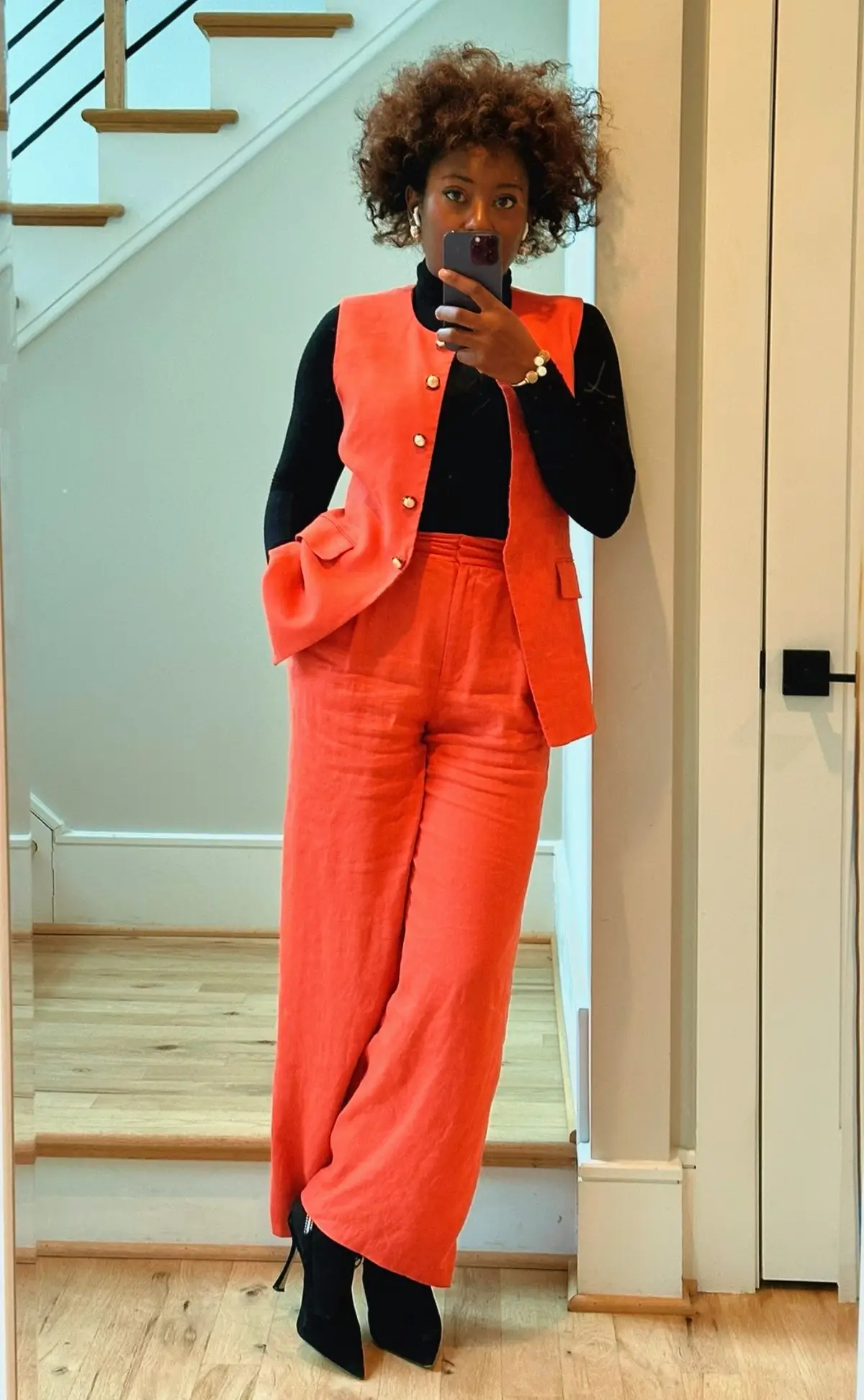 I dressed up for my clients today #immigrationlawyer It’s pumpkin season so I went for this Veronica Beard Set 🫦 I love me a good vest on anything….🔥We had a blast at the Green Card Interview-we didn’t get approved right away, but I am hopeful 🙏🏾  The officer was just gaged at all the drama and needs time to investigate. The petitioner filed a green card for her ex years ago. In 2025 she divorced her ex, married his son and filed for him as well 😭🫠  As an Attorney, my goal is to help immigrants bring their dreams to life and represent them against all odds! All marriages will not look the same and This certainly “sounds like the plot of a bad corn” - Uscis agent Comment  “Tea” if you want updates on this case