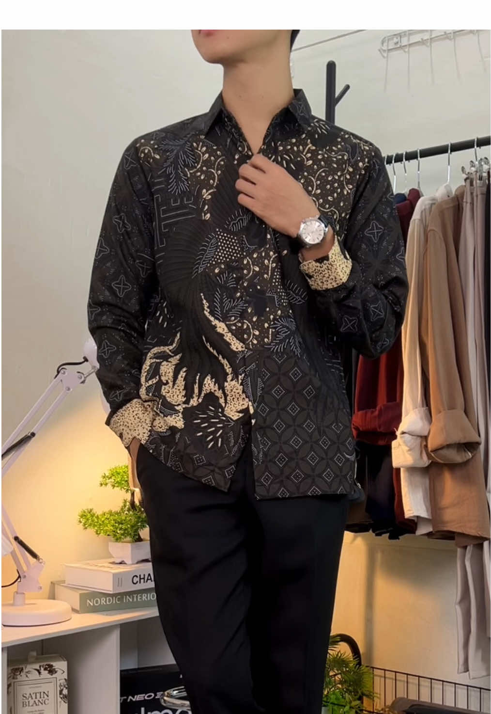 secakep itu batiknya#outfitcowok #outfitpria #batik #batiklenganpanjang 