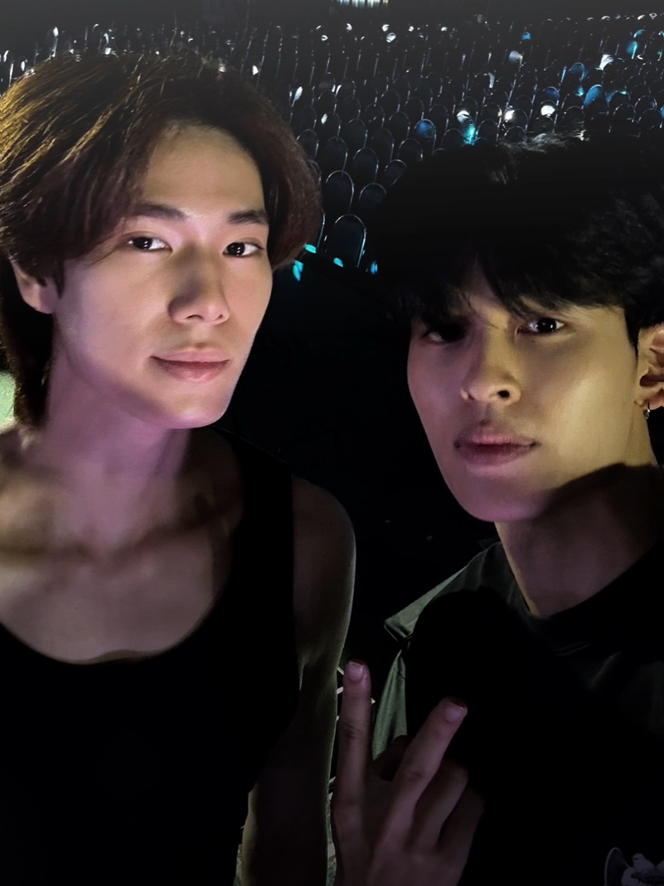 see ya tmr! #pondphuwin 