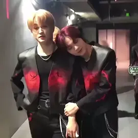 CAN I JOIN U GUYS? #markhyuck #marklee #haechan 