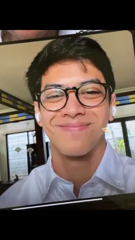 WHYY AM I SO OBSESSED WITH THIS MAN @elputrasarira 😞☝🏼💘💘💘💘💘💘!!!!!!!!!  #elputrasarira #elleya #ranggacinta #aadc #miles 