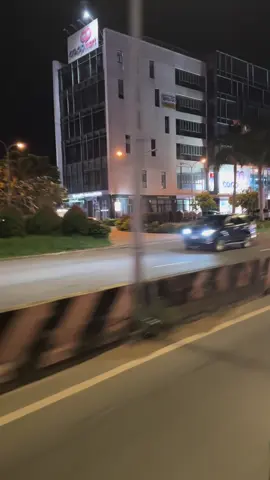 Đời vẫn thế, vẫn xô bồ nghi,ệt ngã. Ta vẫn vậy, vẫn vất vả bon chen...#cocongnhanchamchi🥰 #xuhuongtiktok #hashtag #cô2 #kcnphuocdong 