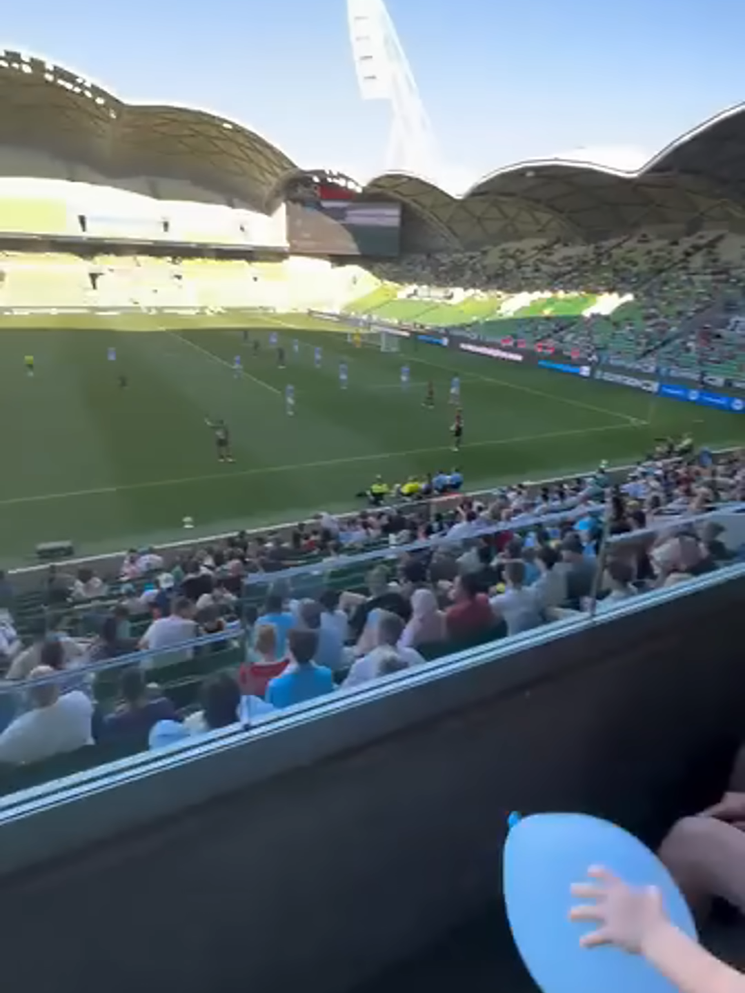 Cậu Bé Này Đã Mắc Một Sai Lầm Lớn  #shorts #football #bongda24h  #bongda #skills