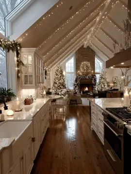The most incredible kitchen decorated for Christmas #Home #decor #christmas #Love #snow 